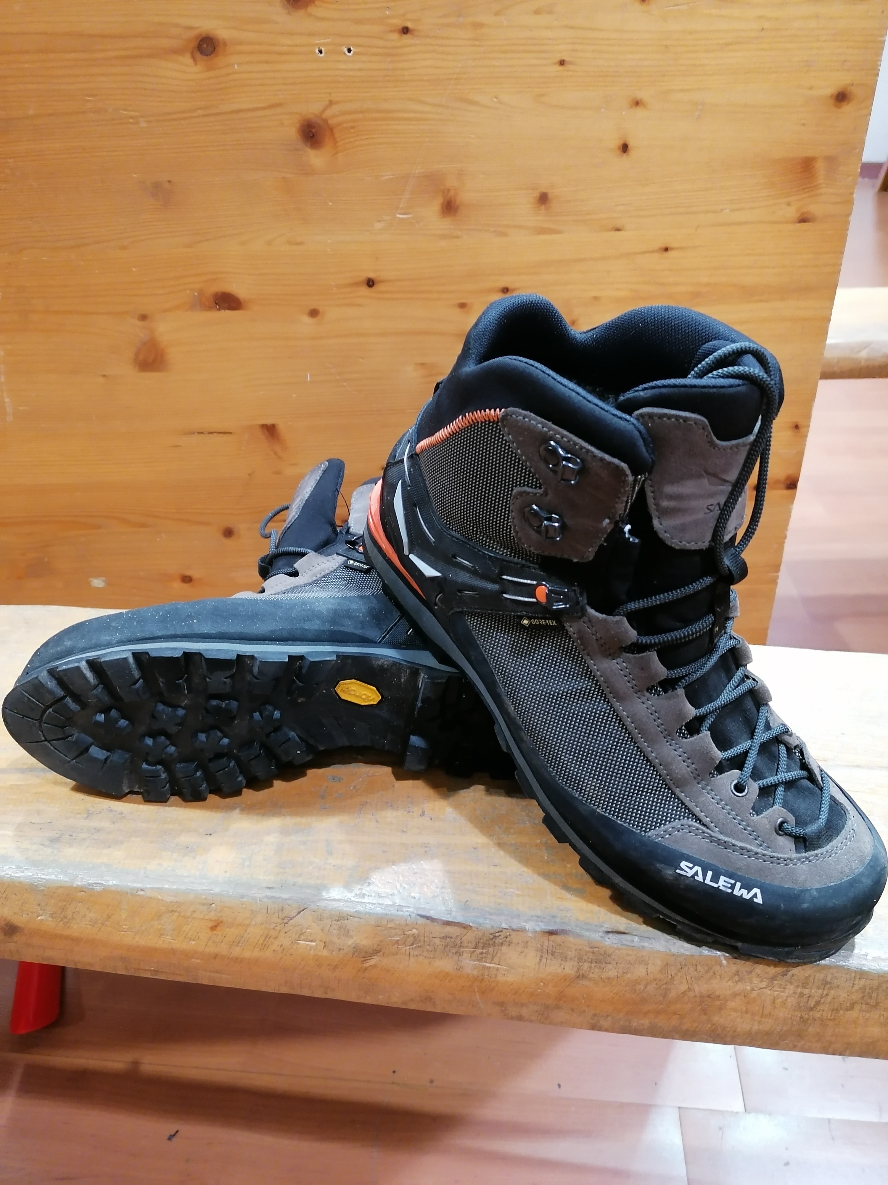 MS CROWN Gore Tex