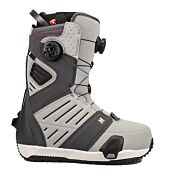 BOOTS JUDGE STEP ON